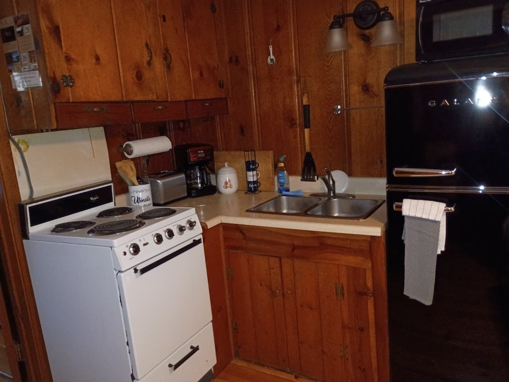 Hidden Rest Cabins & Resort - photo 34