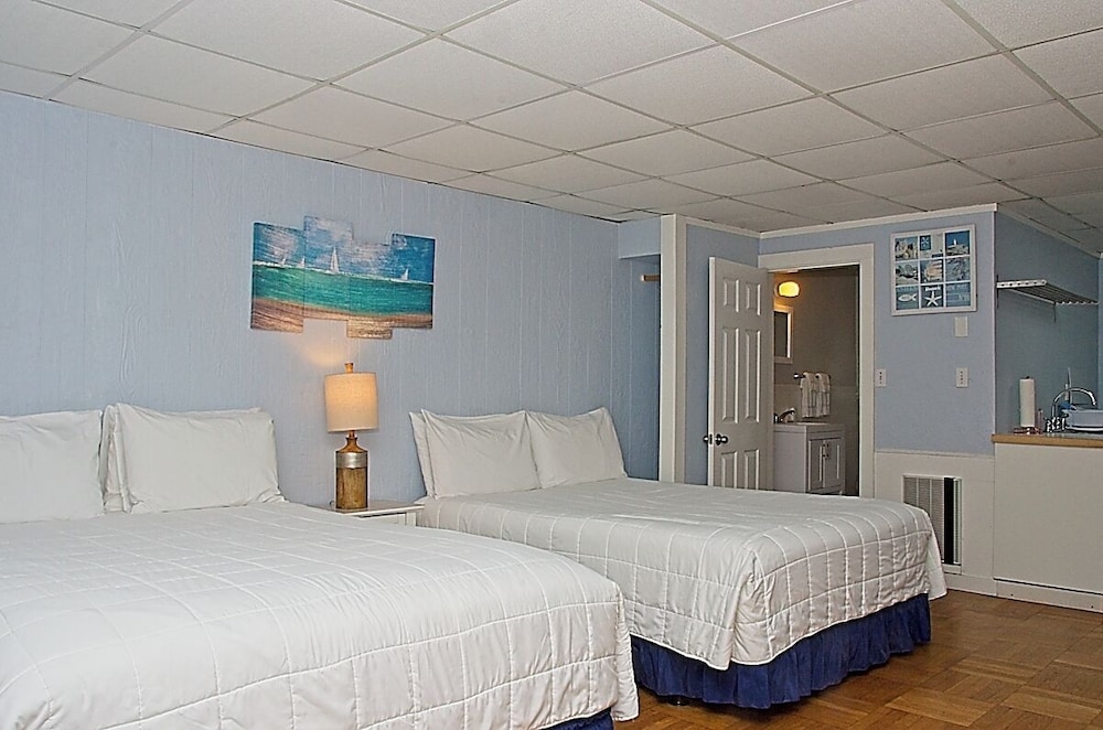 Vineyard Harbor Motel Private Beach - photo 99