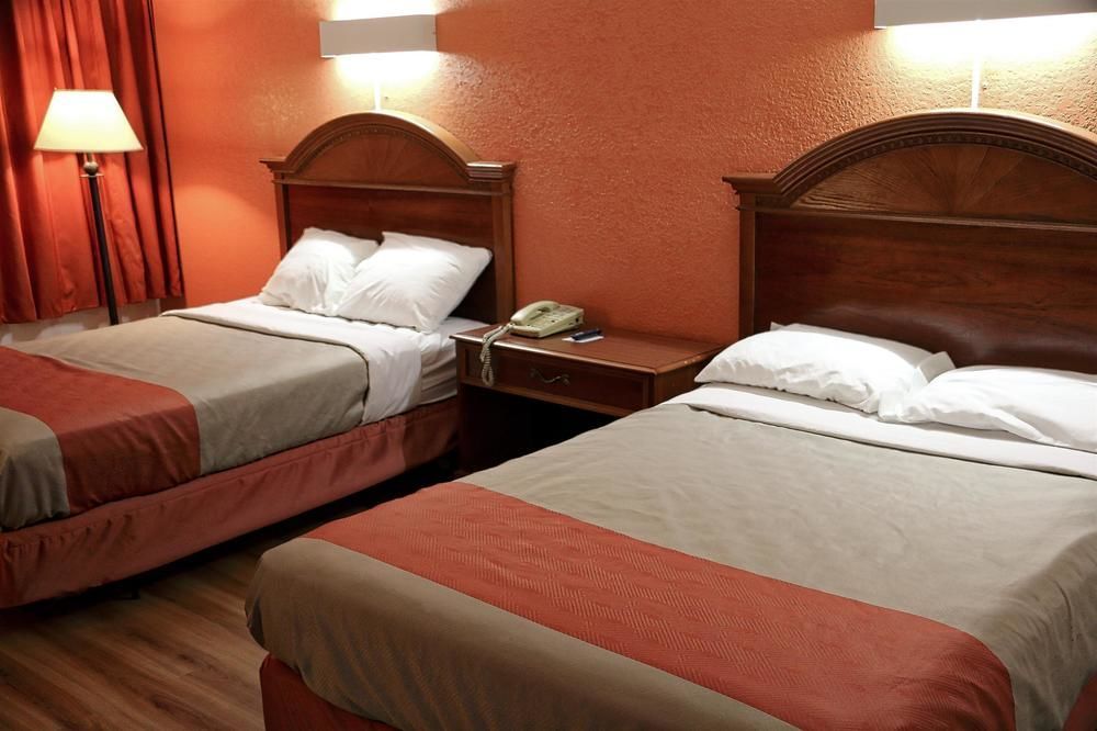 Motel 6 Tulsa Airport - photo 14