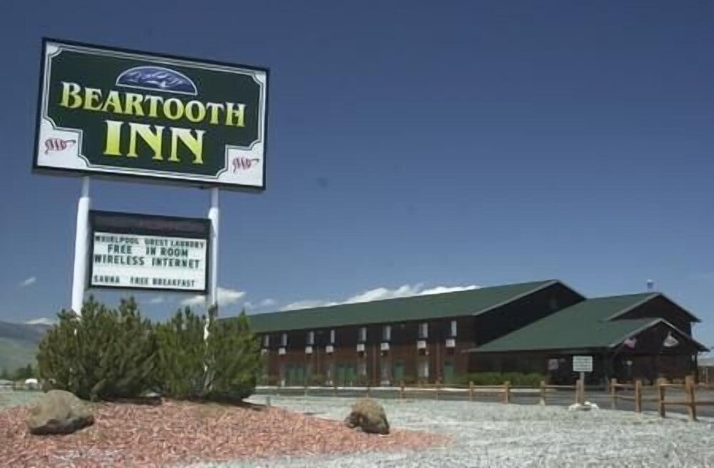 Beartooth Inn - photo 15