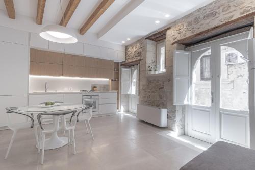 Casa Zummo Ortigia Luxury Apartment — 4-Star Luxury Hotel in Siracusa, Italy