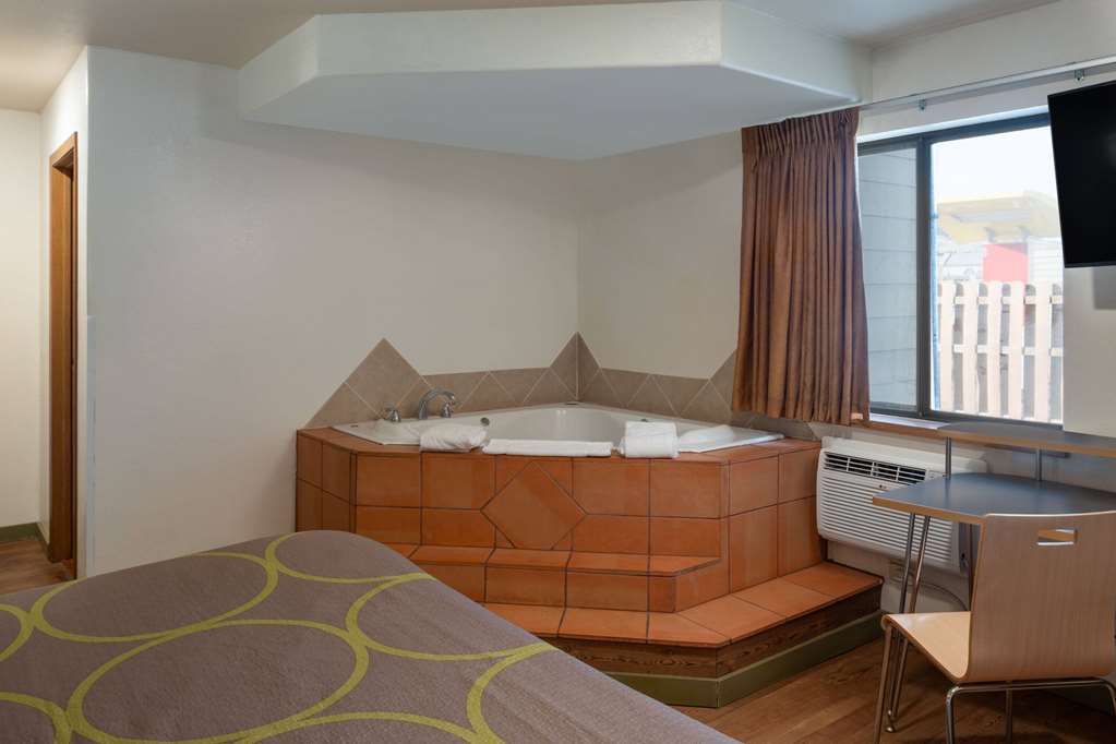 Super 8 by Wyndham Livingston Yellowstone - photo 38