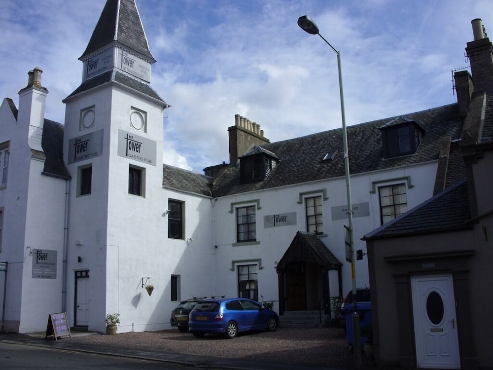 The Tower Gastro Pub & Apartments in Crieff, United Kingdom