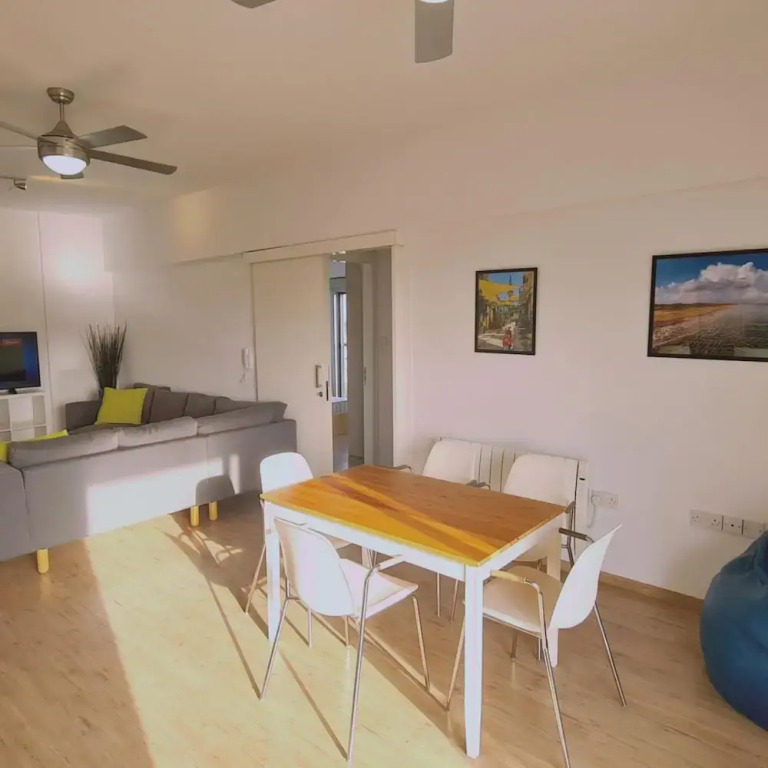 58 LIM Stay Mystique Apartment