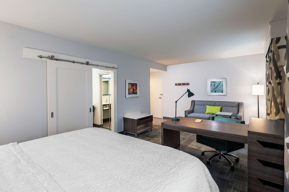 Hampton Inn & Suites Snellville Atlanta NE - photo 4