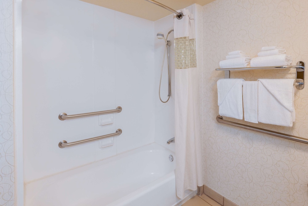 Hampton Inn San Marcos CA - photo 31