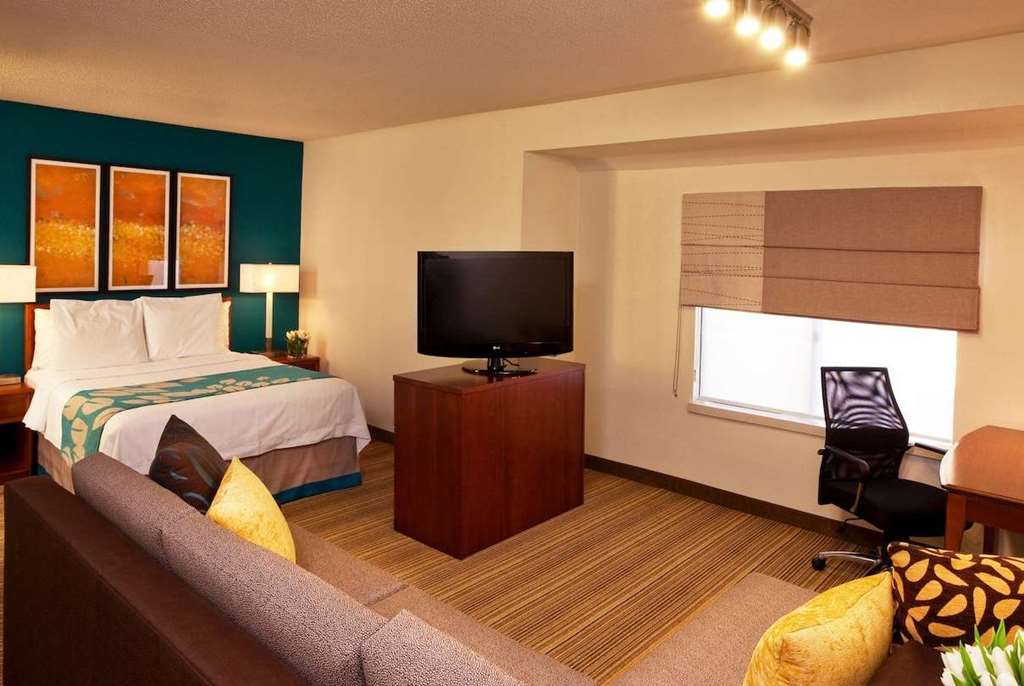 Hawthorn Suites by Wyndham Vienna Tysons Corner - photo 25