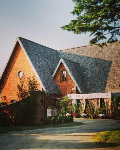 Old Garden - carbon neutral hotel in Sompolno