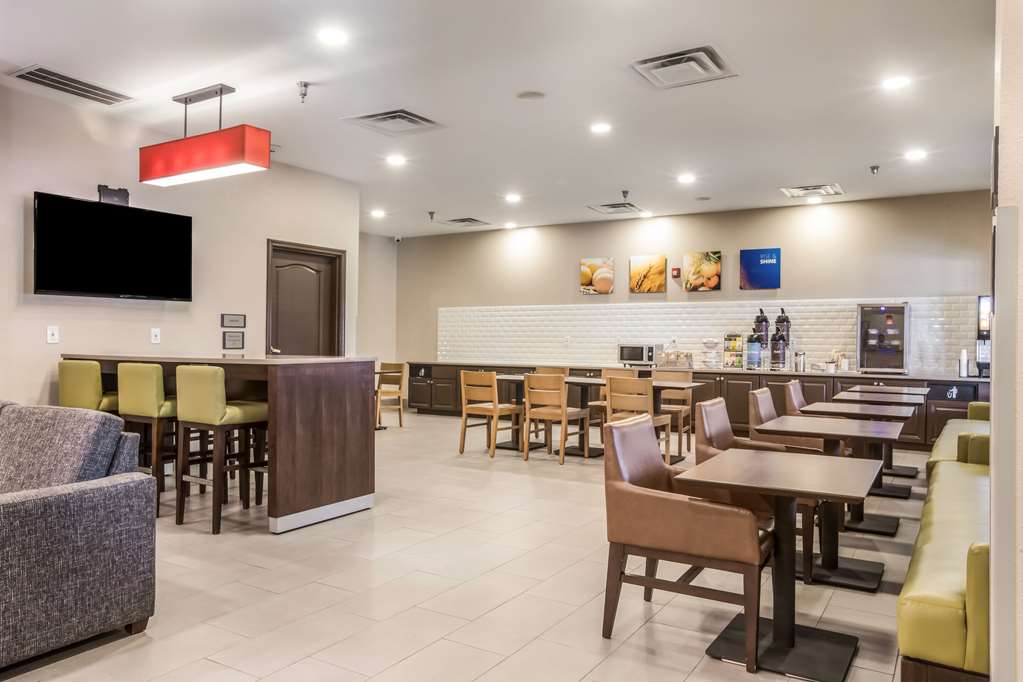 Comfort Inn & Suites Fairburn Atlanta Southwest - photo 32