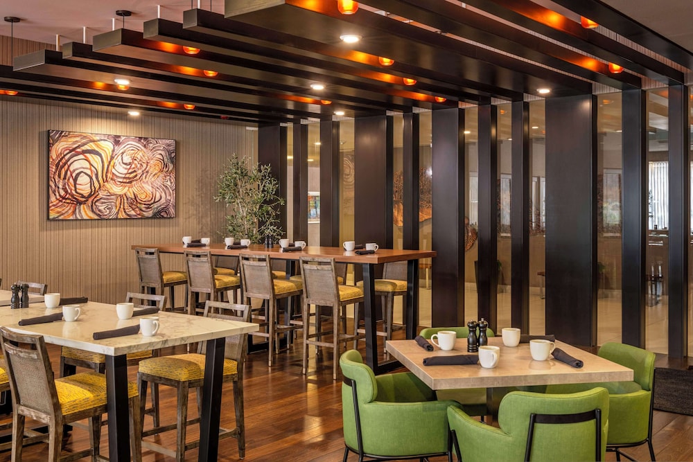 DoubleTree by Hilton Hotel San Bernardino - photo 34