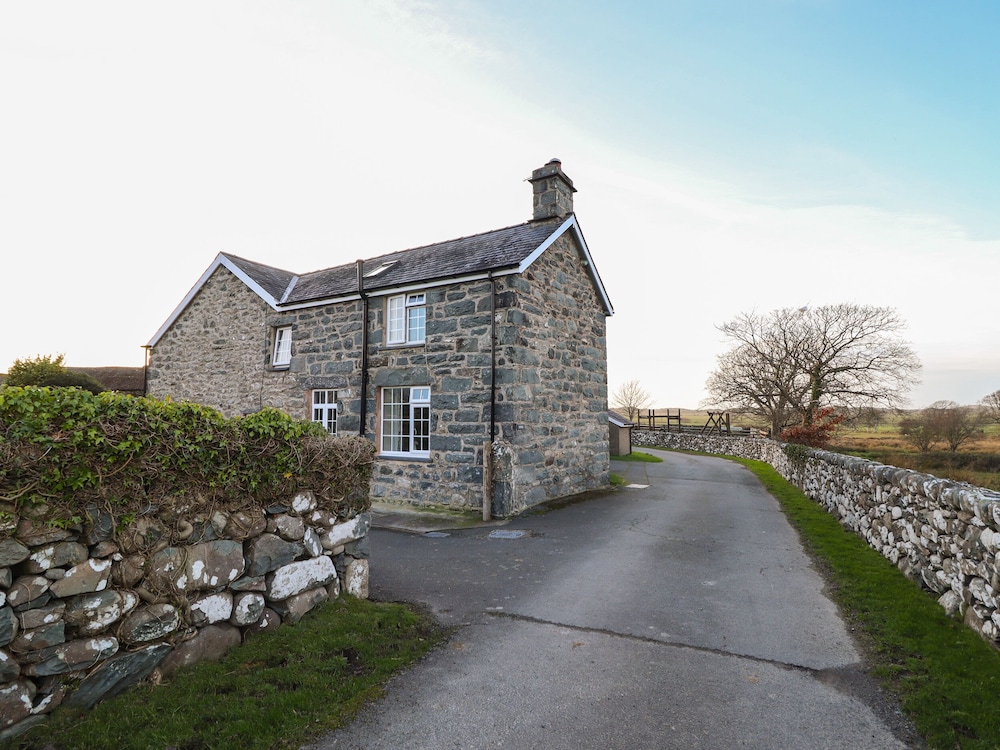 Ynys in Dyffryn Ardudwy, United Kingdom