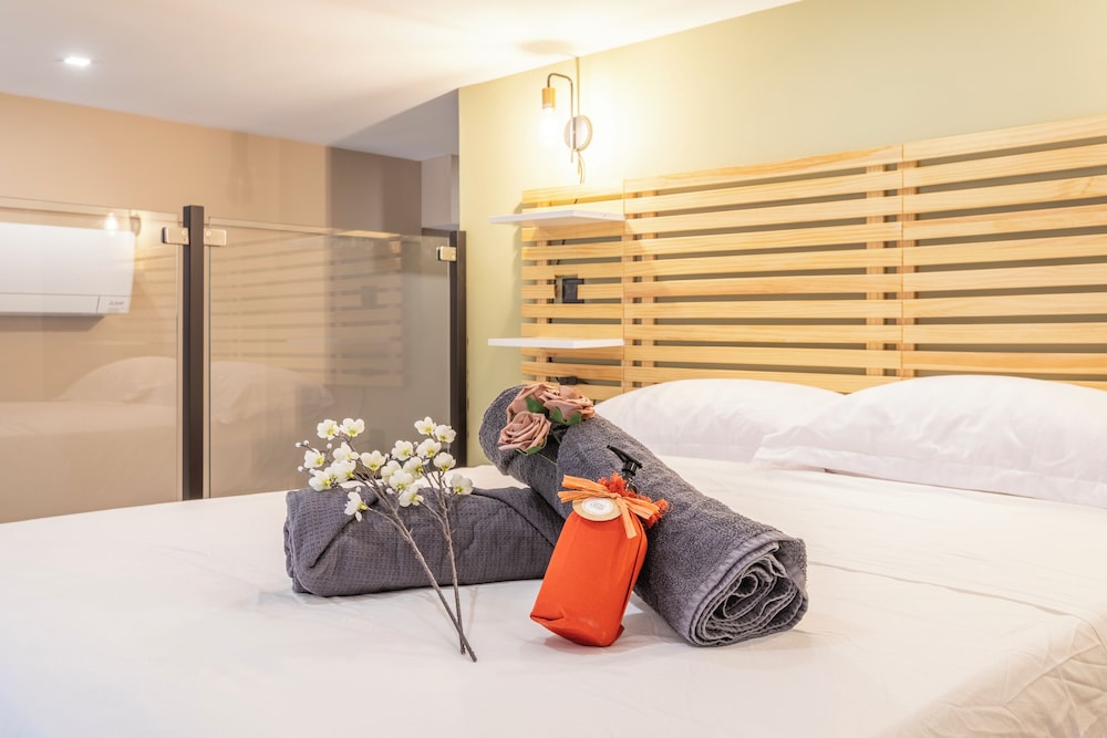 Adira Marseille Montgrand — 4-Star Luxury Hotel in Marseille, France