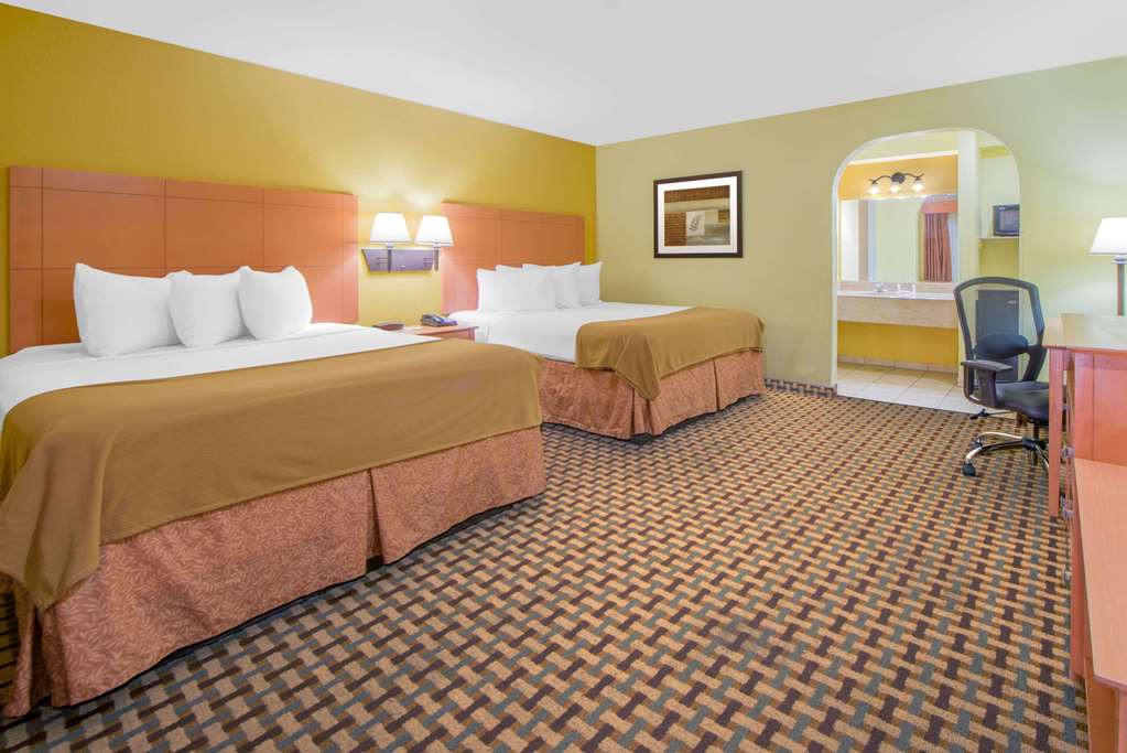 Days Inn by Wyndham Lubbock South - photo 11