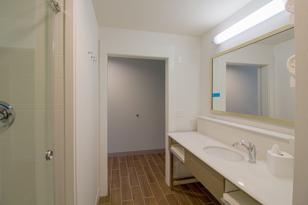 Hampton Inn Crestview South I 10 - photo 19