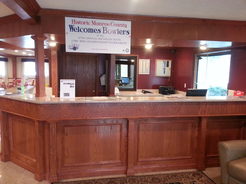 Days Inn & Suites by Wyndham Monroe - photo 7