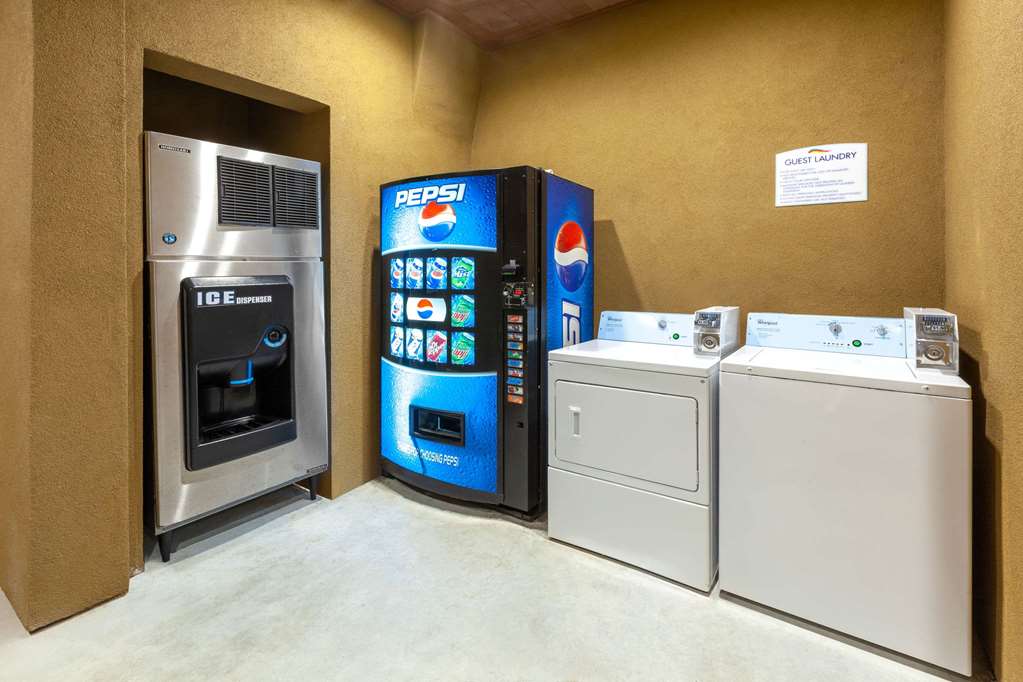 Baymont by Wyndham Houston Hobby Airport - photo 20