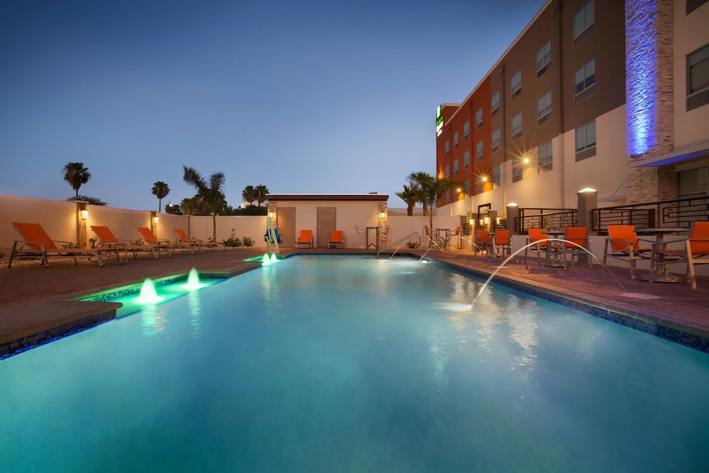 Holiday Inn Express & Suites McAllen Medical Center Area by IHG - photo 14