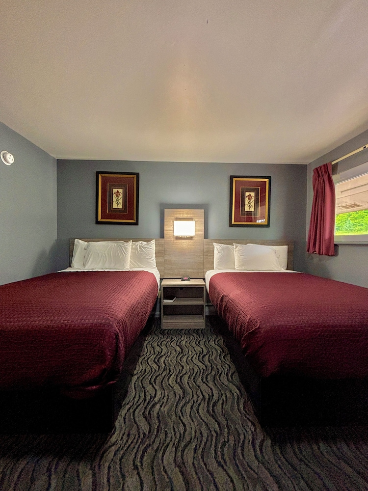 Hometown Inn Athens - photo 7