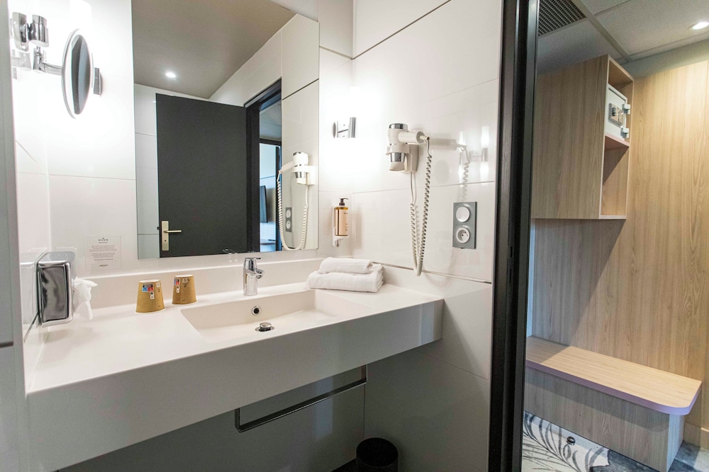 Mercure Granville Le Grand Large in Granville, France