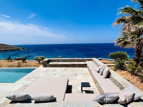 Villa Thalassa Beachfront Private Pool & Sunset Views by Explore Andros — 4-Star Luxury Hotel in Andros, Greece