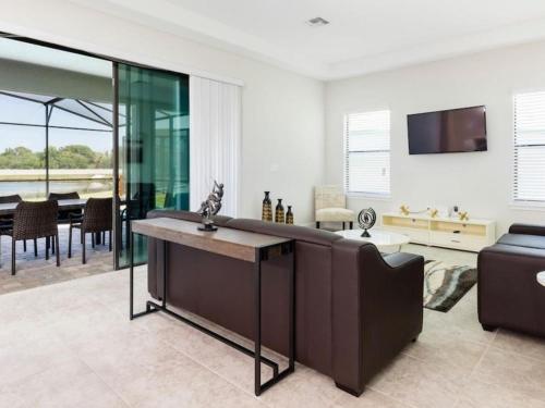Beautiful 6 Bed Pool Home Balmoral Resort 6sltsfp2 6 Bedroom Home by RedAwning - photo 3