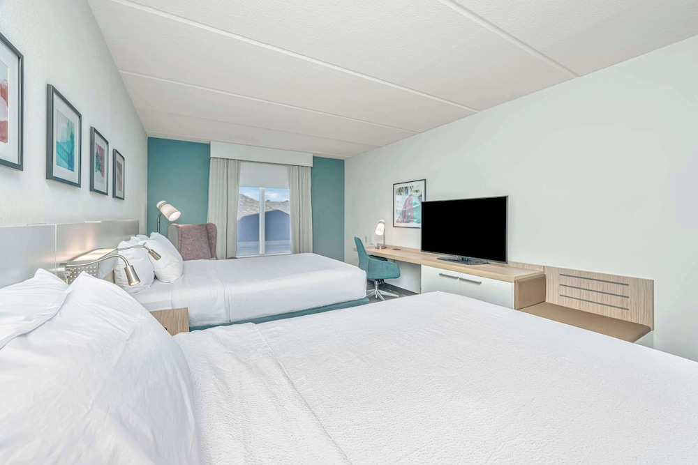 Hilton Garden Inn Charleston Airport - photo 23