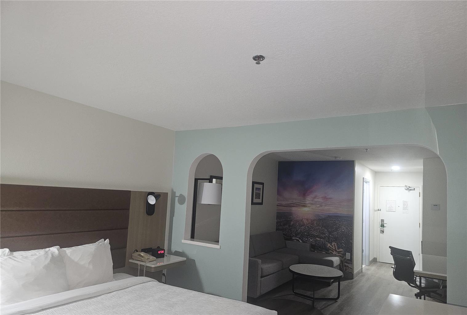 Wingate by Wyndham Los Alamos - photo 17