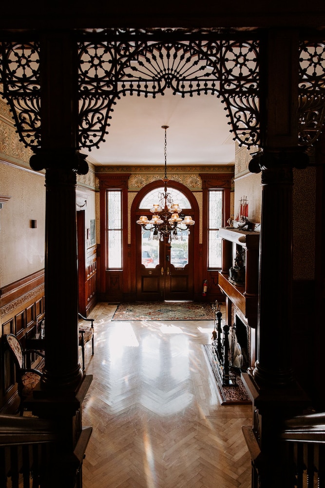 Amsterdam's Curry Mansion Inn - photo 59