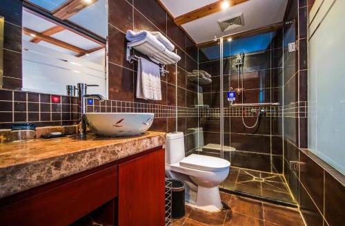 Days Inn Frontier Emeishan — hotel in Leshan