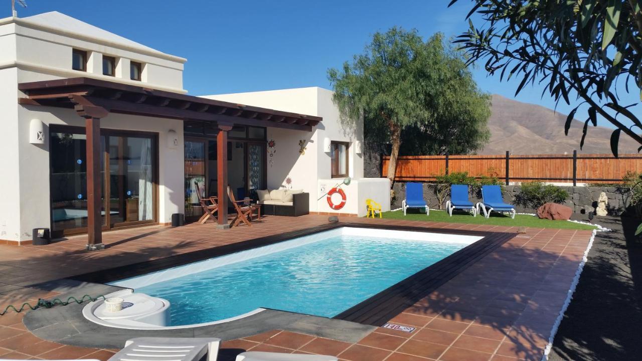 Villa Marina1 — 4-Star Luxury Hotel in Playa Blanca, Spain
