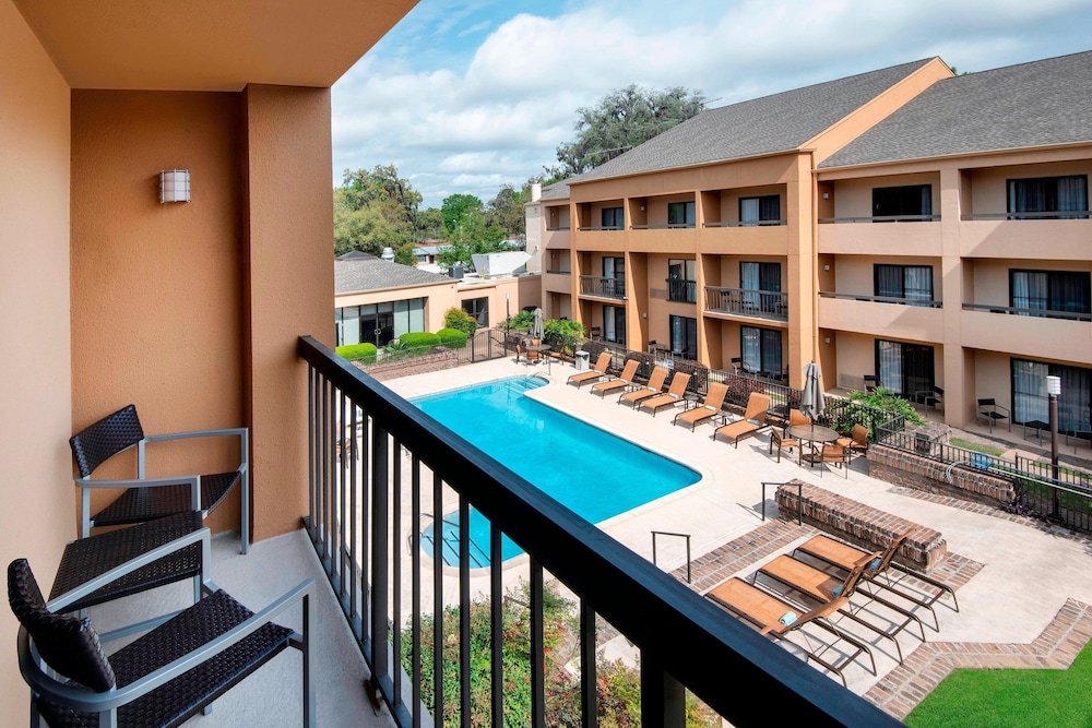 Courtyard by Marriott Savannah Midtown - photo 11