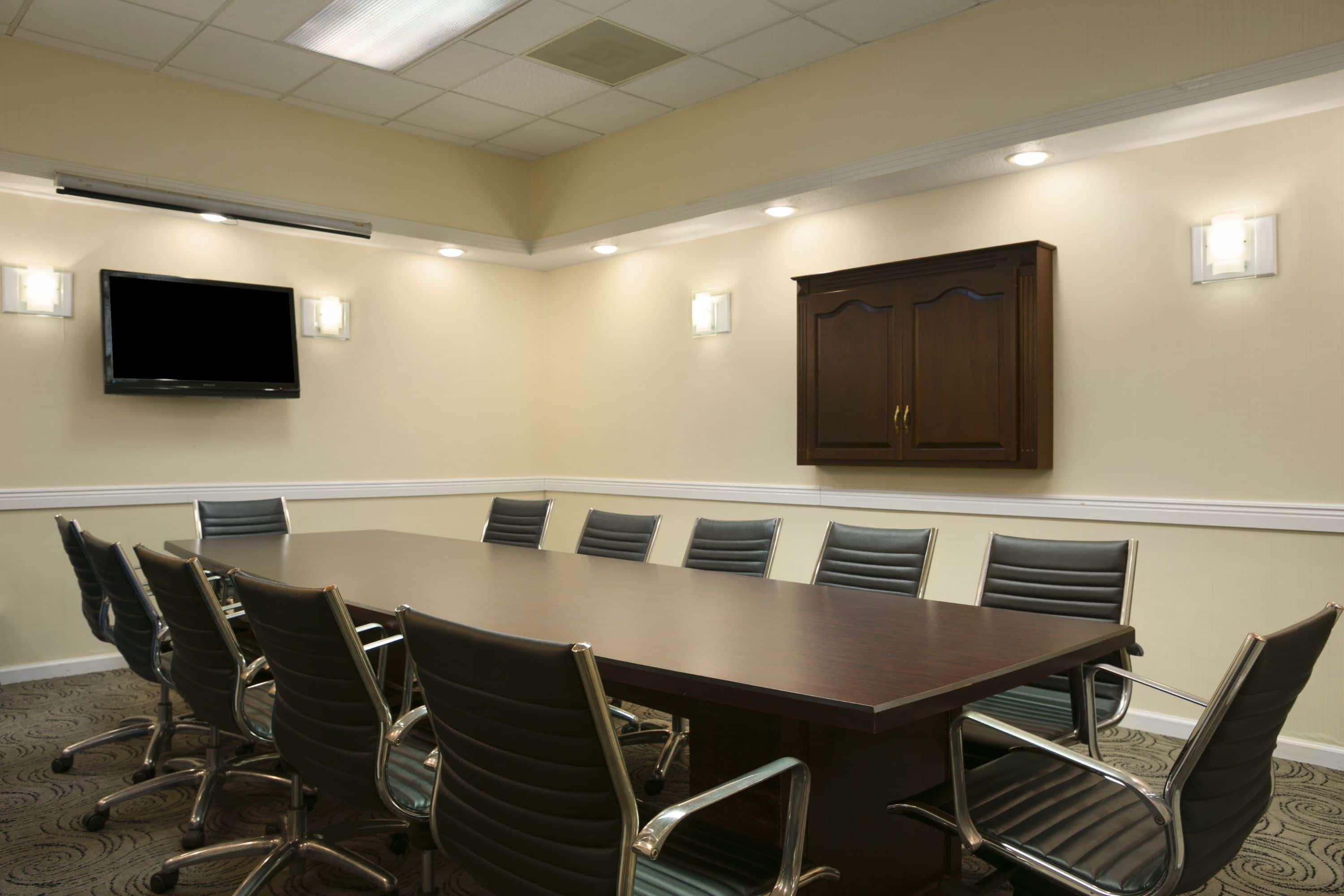 Ramada by Wyndham Greensburg Hotel and Conference Center - photo 17
