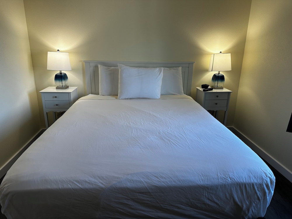 Dock Street Inn - photo 20
