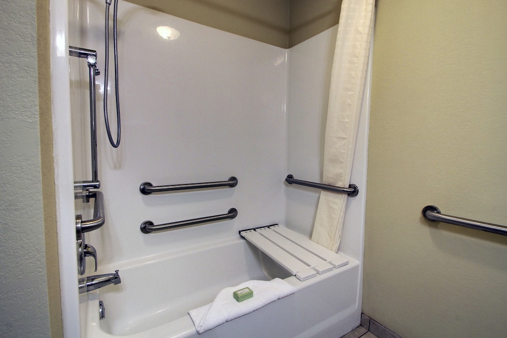 Cobblestone Inn & Suites Hartington - photo 20