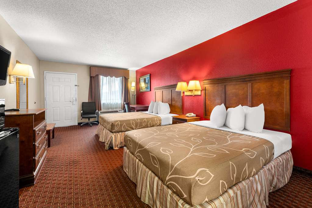 Americas Best Value Inn Montezuma - photo 11