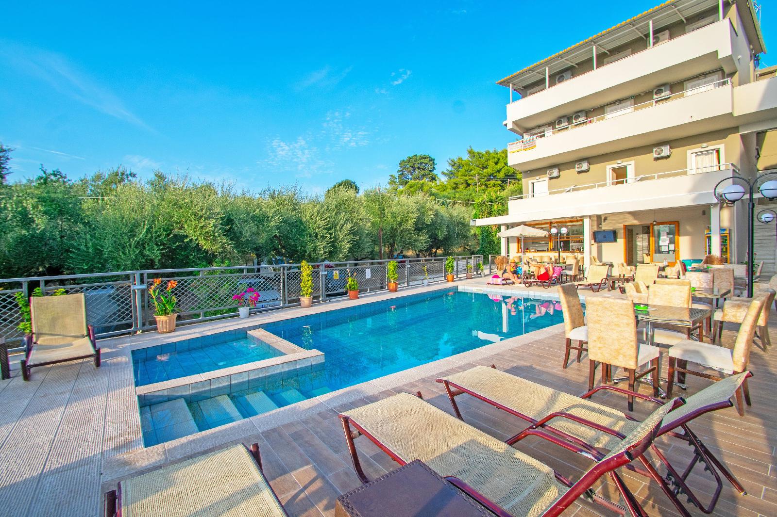 Hotel Emilia - last minute hotel in Zakynthos