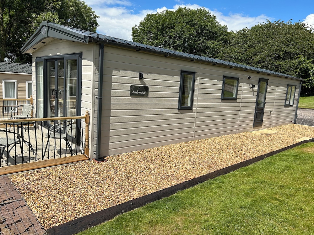 Ambleside - carbon neutral hotel in Cullompton