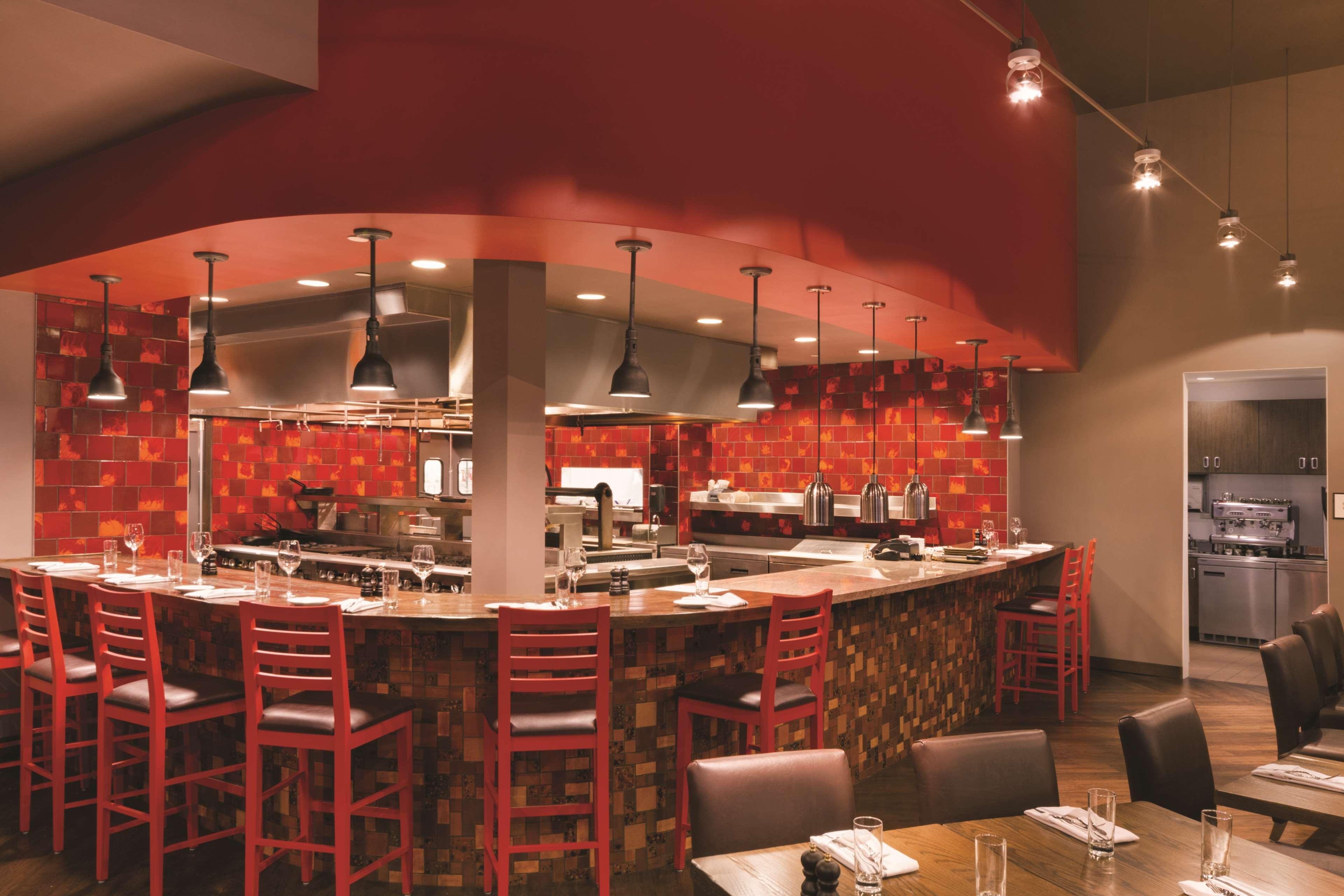 Embassy Suites by Hilton Tuscaloosa Alabama Downtown - photo 23