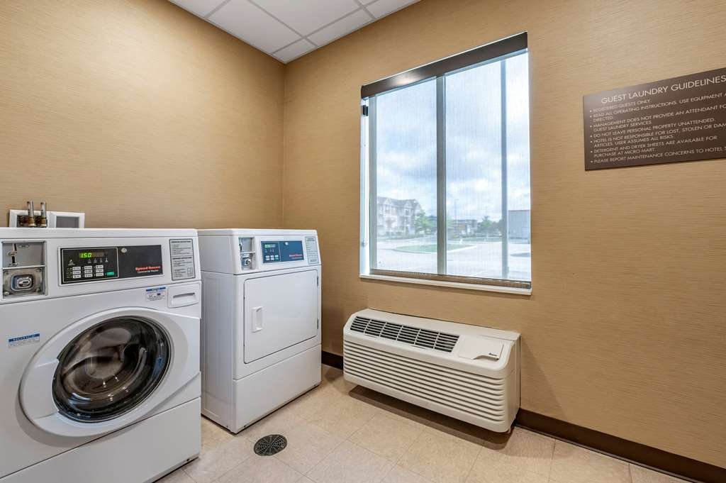 Comfort Suites Columbus Airport - photo 33