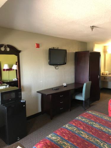 Mesquite Inn & Suites - photo 16