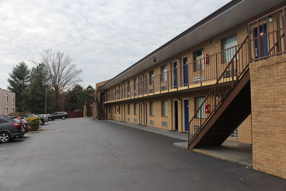Americas Best Value Inn Fredericksburg N - photo 45