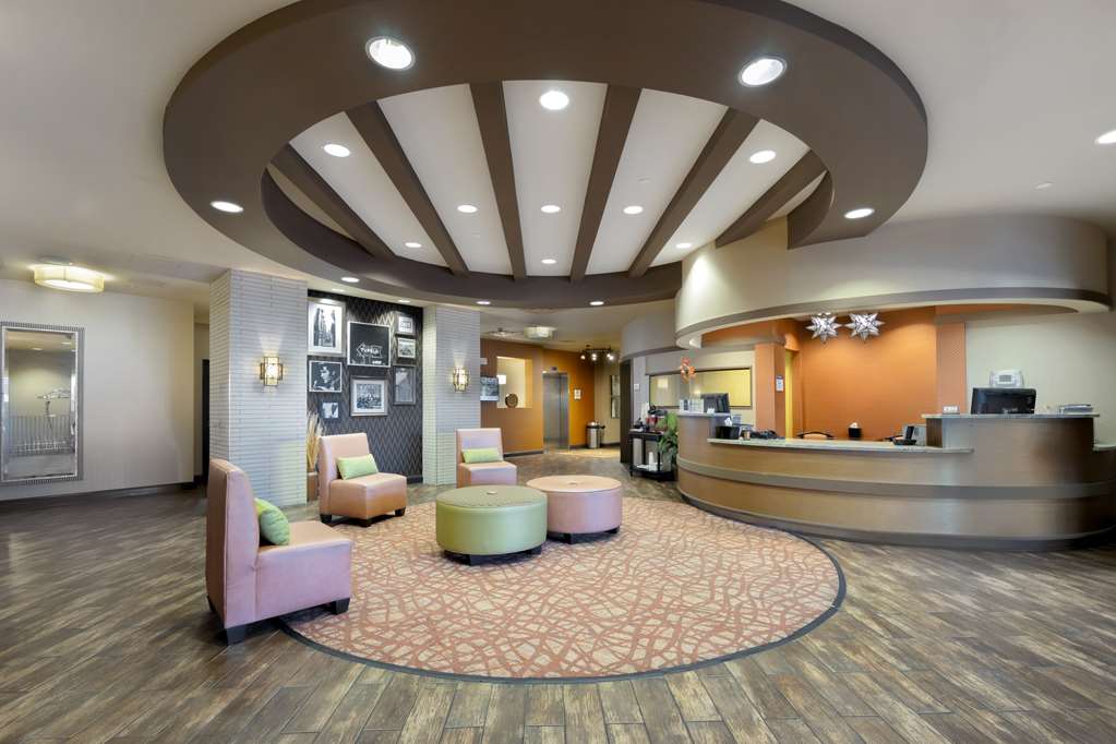 Best Western Plus Tupelo Inn & Suites - photo 4