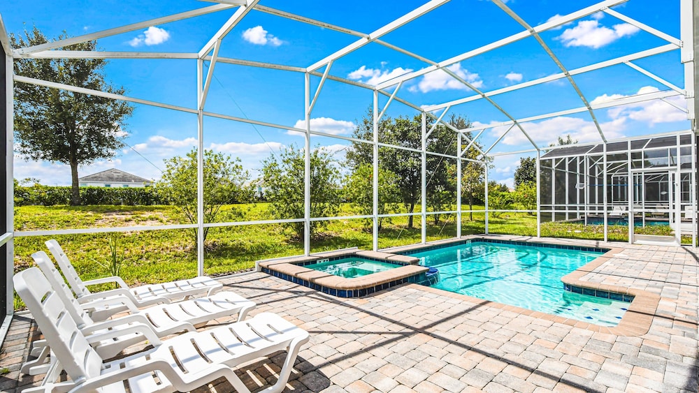 Elegant Home With Resort Amenities Gameroom - photo 25