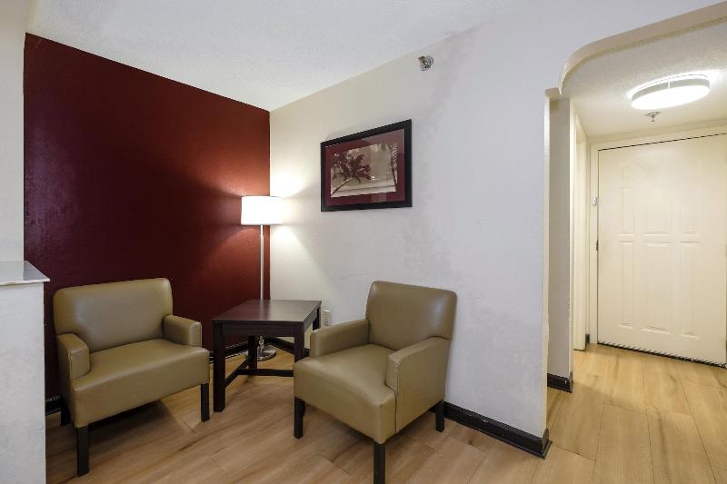 Red Roof Inn PLUS & Suites Opelika - photo 32