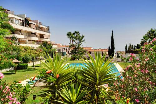 Del Parque Flats Golf Beach — Rincon De La Victoria