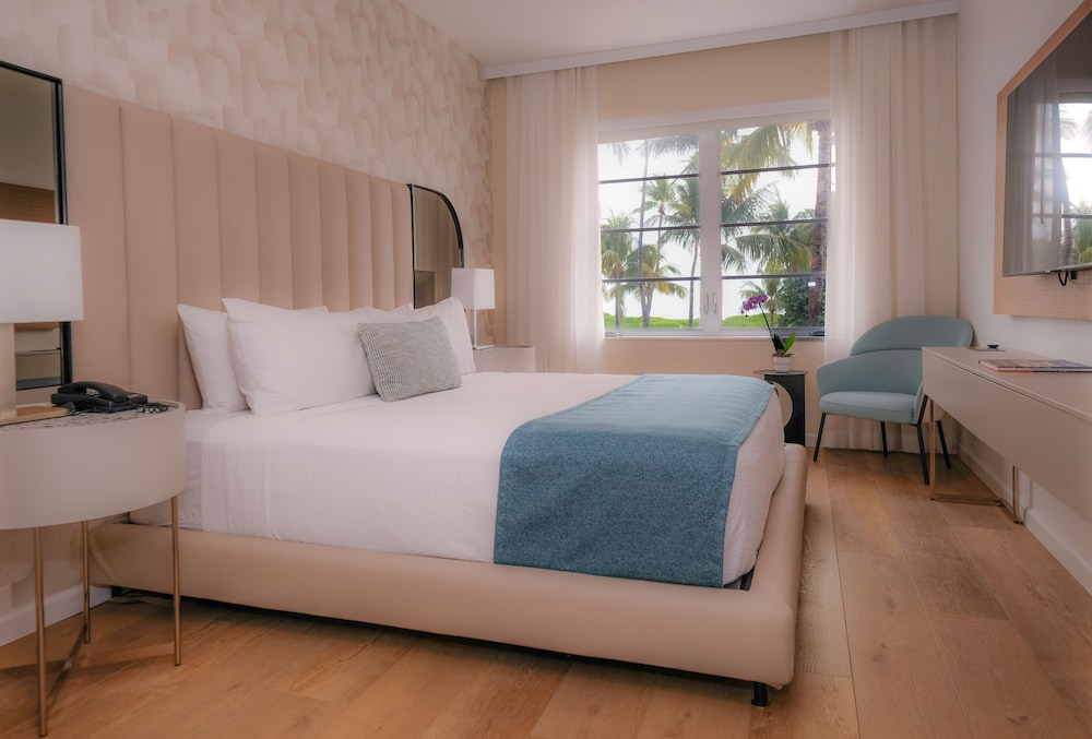 Avalon Hotel - photo 10
