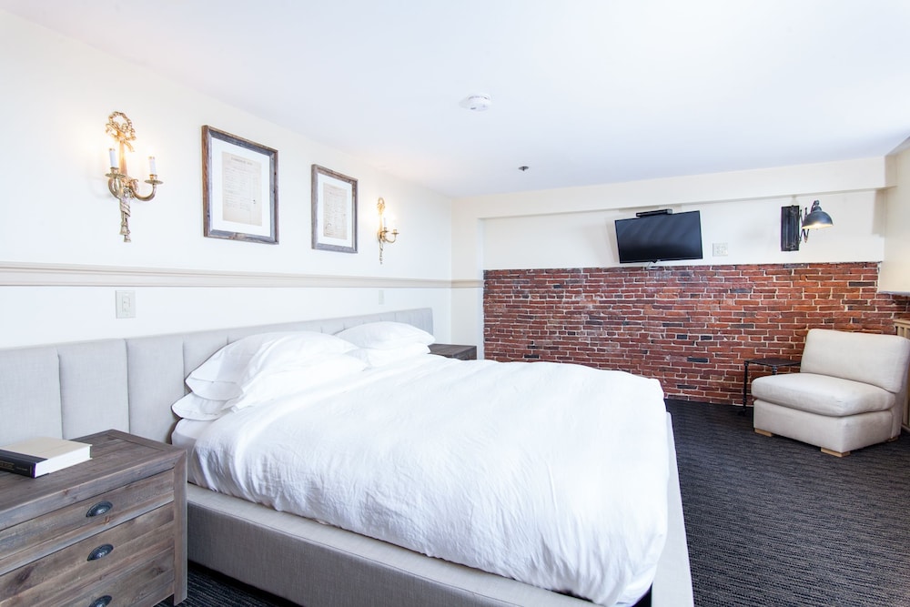 Garrison Inn Boutique Hotel - photo 5