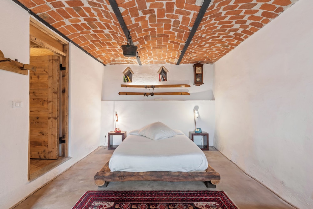 Greeneria - carbon neutral hotel in Guarene