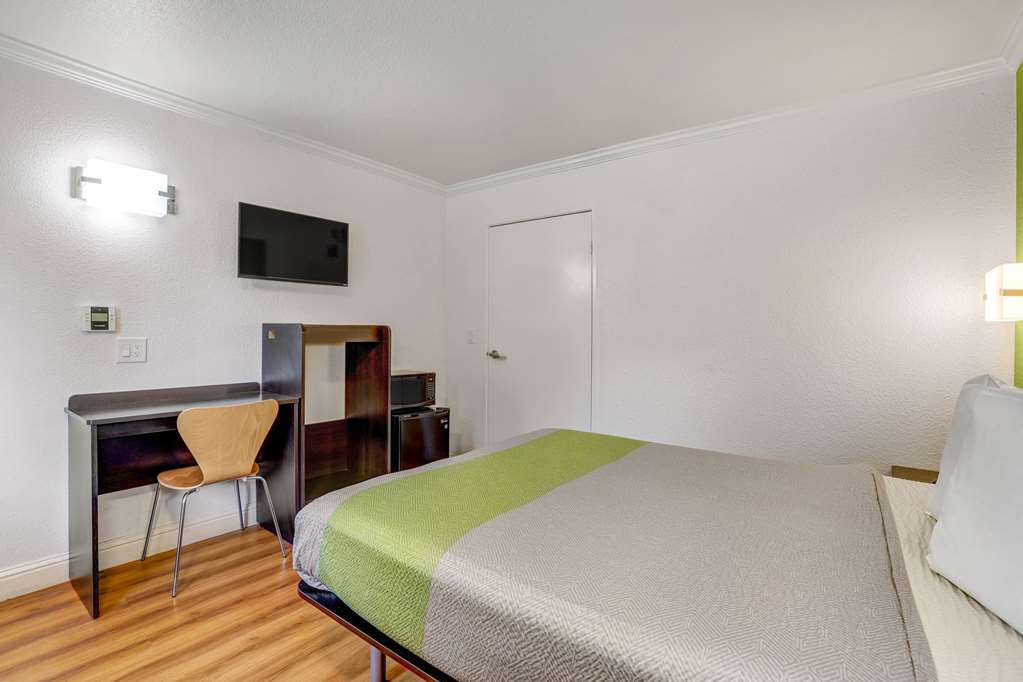 Motel 6 King City CA - photo 10
