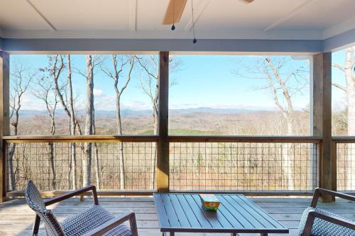 Mountain Top Retreat — Clarkesville